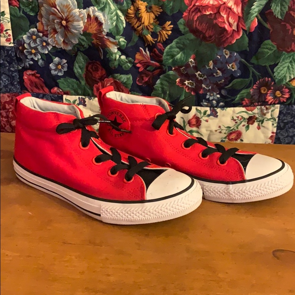 Converse Junior Size 3 Sneakers